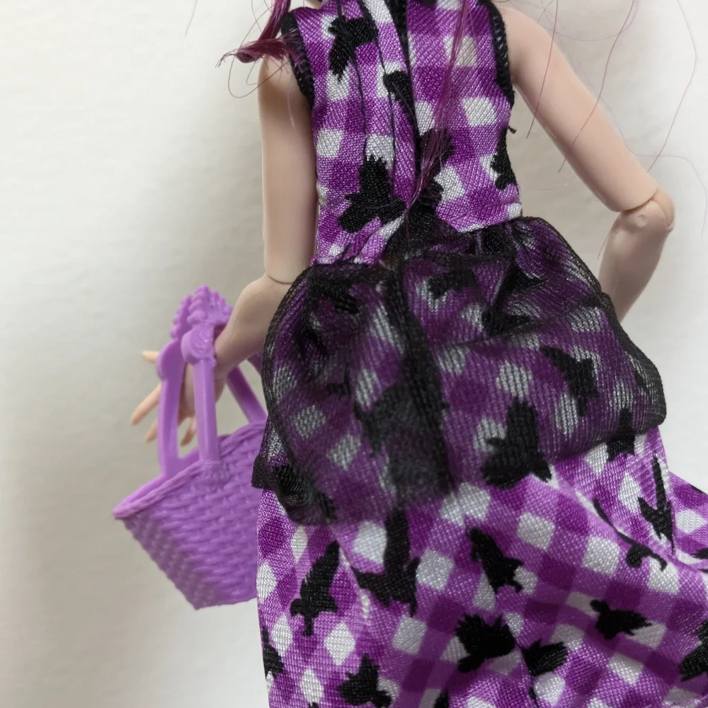 Ever After High Enchanted Picnic Raven Queen Doll